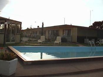 هورشام Darlot Motor Inn المظهر الخارجي الصورة